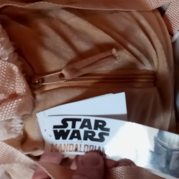 Star Wars Mandalorian The Child Mini Backpack NWT - Picture 3 of 4